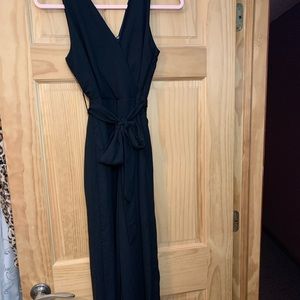 Never worn!!!!!! Black Jumper